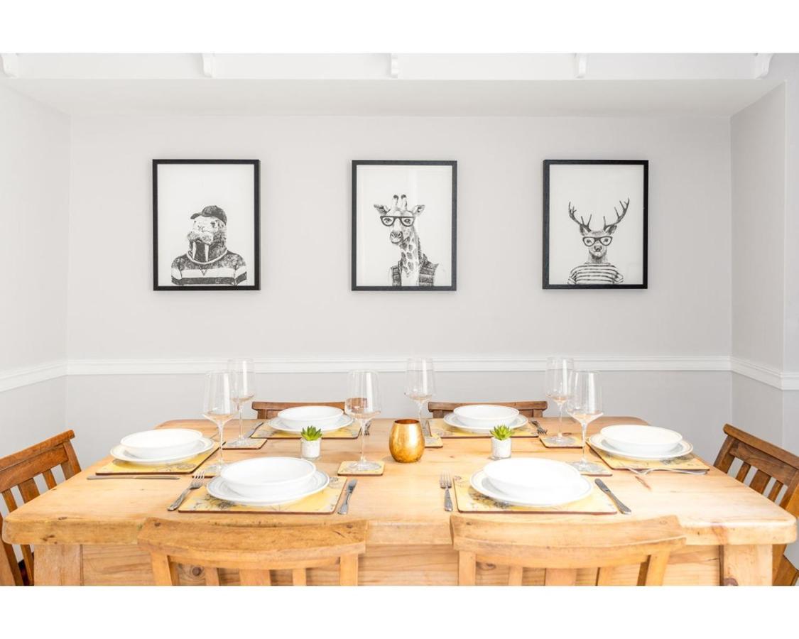 Wyatt House Apartment บาธ ภายนอก รูปภาพ